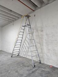 Aljunied Road (D14), Warehouse #623048091